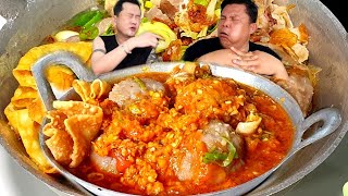 BAKSO WAJAN,,KEBANYAKAN SAMBAL,,MAKAN BAKSO APA SEBLAK ??