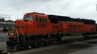 BNSF SD70MAC, 9730, leading NB