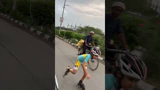 Skating karte dekh bike Wale uncle sath chalne lage 🤟😂#shortsfeed #shorts #delhi #ytshorts