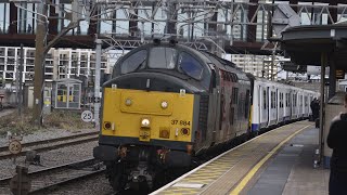 37884 drags Class 315s to Scrap through Stratford 5Q86