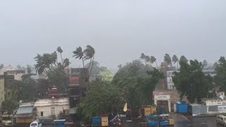 Cyclone Fani: Severe storm strikes Odisha, over 1 million evacuated