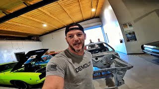 Building a 4x4 Cummins Diesel Barracuda....... Part 1