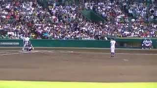 ２０１４年　夏の高校野球　準々決勝　三重対沖縄尚学　試合開始の挨拶からのライアン山城の投球練習