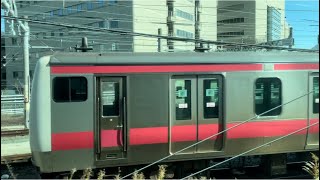 東京総合車両センター（TK）西側の様子（2024.12.25.11:08）本日指定保全検査を終えて出場予定のJR京葉線のトップナンバーであるE233系5000番台ｹﾖ501編成が通電して待機中です！