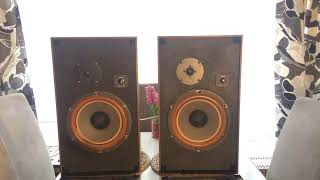 Sanyo SX-725 hiend speakers  Pioneer SA-9500 II amp oldschool