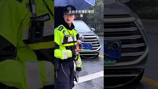 无处不在的摄影者 无处可逃的小兔子#兔子警官 #李语蔚 #警察 #police