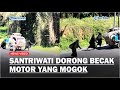 Santriwati Dorong Becak Motor yang Mogok di Tanjakan Bukit Kodok Torgamba