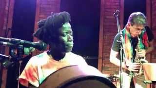 Akasa kasa Afro Moses Featuring Manie on Flute \u0026 Sax