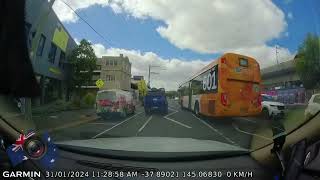 Aussiecams - Very impatient BUS driver - Victoria