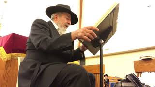 Rabbi Reuven Drori reading Eicha at Adath Israel