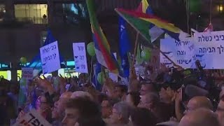 Thousands of Israelis rally for change in government