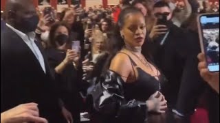 NO SH*T! Rihanna shamelessly commented after being late at Dior Fashion Show