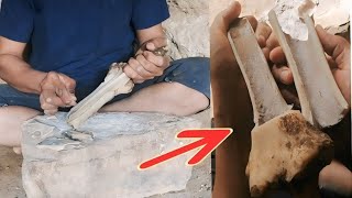 Primitive Technology: How to Use Rocks to Cut Bones: Survival skills