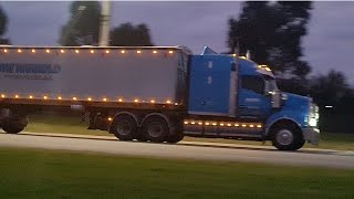 Australia Trucks Night Rider Action In Melbourne #nightdriving