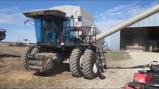 2001 GLEANER R72 For Sale