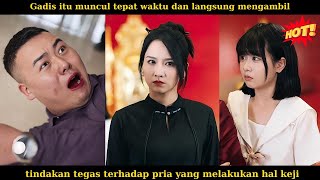 Gadis itu muncul tepat waktu dan langsung bertindak tegas terhadap pria yang melakukan perbuatan kej