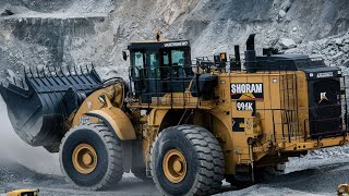 Unmatched Power: The 2025 Caterpillar 992G Wheel Loader!