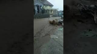 Banjir setelah gempa bumi cianjur#shorts #trending #breakingnews#banjircianjur #gempabumi #cianjur
