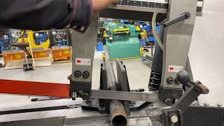 Jet Horizontal Bandsaw Operation