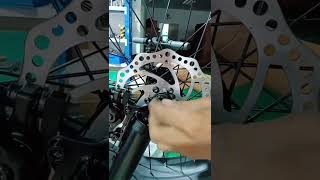 How to install Emoko C91 fatbike front wheel #ebike #installation #assemblebike