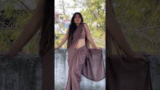 Saree Navel Beauty #shorts #trending #saree #sareelove #navel