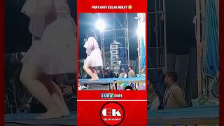 BEGINILAH AKIBATNYA KALAU NYANYI DAN JOGET ASYIK SENDIRI #shortvideo #videoviral #lucu