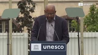 Flag-raising ceremony to celebrate the return of the USA to UNESCO