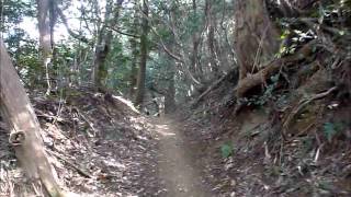 足立山　日曜は登山者が多い