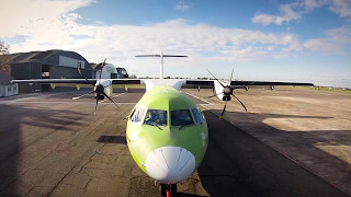 Ett av BRA:s flygplan ATR 72-600 målas på fabriken i Toulouse