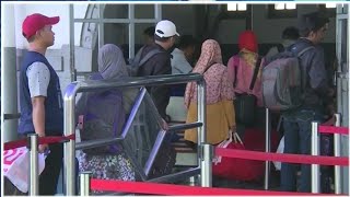 Stasiun Senen Dipadati Penumpang Arus Balik \u0026 Pemudik