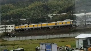 【激レア!?】ドクターWESTと阪急特急9300系が並走！（阪急電車内から）上牧～高槻市間