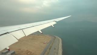 Singapore Airlines 9V-SCU Boeing 787-10 landing at Hong Kong International Airport.