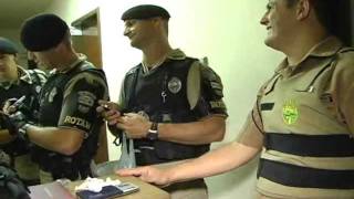 Homicídio em Peabiru - PM prende 8  pessoas por tráfico de drogas.wmv