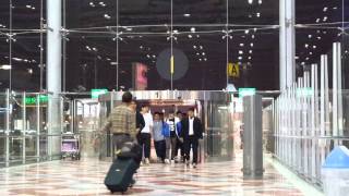 [FANCAM] 151002 Nichkhun at Suvarnabhumi Airport.