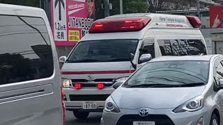 新東京病院救急車緊急走行‼️2型ハイメなのにSAP520⁉️渋滞中の道路を渋滞通過サイレンで通過‼️