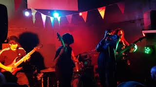 Creación de un Mundo Insano - Own Omnipresence (Live)