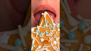 ASMR Christmas star gingerbread ⭐️🥮 eating sounds #asmr