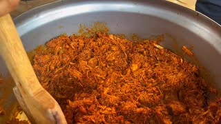 Así preparamos la cochinita pibil  además de un postre de gelatina con frutas