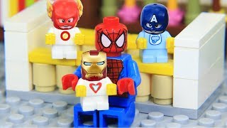 Lego Superhero Avengers Spider Man Babysitter