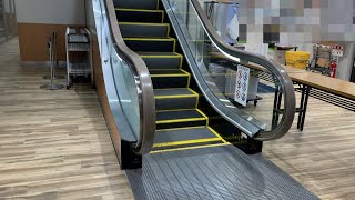 Ito-Yokado Seya store escalator up [Hitachi]