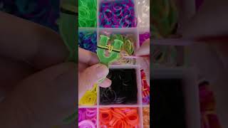 DIY yellow and black Loomartic loom band bracelet 480p