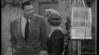 Burns and Allen - Classic Scenes #7 - Gracie thinks Von Zell is flirting [clip]