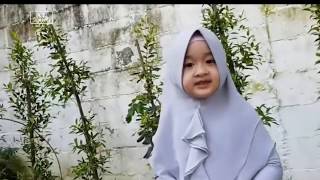 Cute 😍 Girl Arabic Nasheed | Ya Nabi Salam | Qamarun