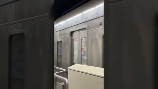 福岡空港行き博多駅到着🚇#福岡市営地下鉄 #1000系 #博多駅