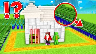 The LARGEST Security House With ZOMBIE DEFENSE in Minecraft   Maizen JJ and Mikey BUILD CHALLENGE