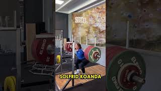 How did Solfrid Koanda SQUAT this 🦵 ?? #shorts #powerlifting