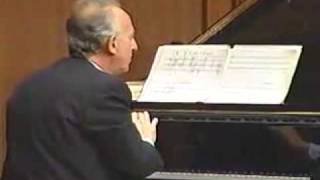 Pollini plays Karlheinz Stockhausen. Klavierstücke X.