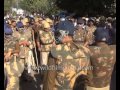 lawyers and police violently clash in allahabad