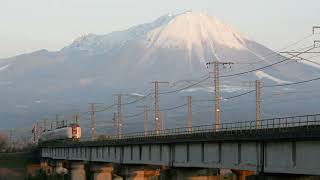 伯備線・381系・特急やくも・伯耆大山に向かい、鉄橋をゆく2 DSC 0638