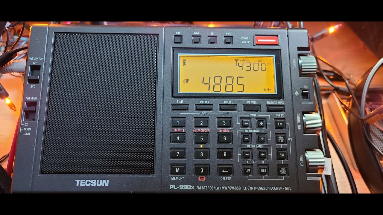 Tecsun PL 990x Full Review Quick Look At The Radio PART 1 Of 3 - YouTube